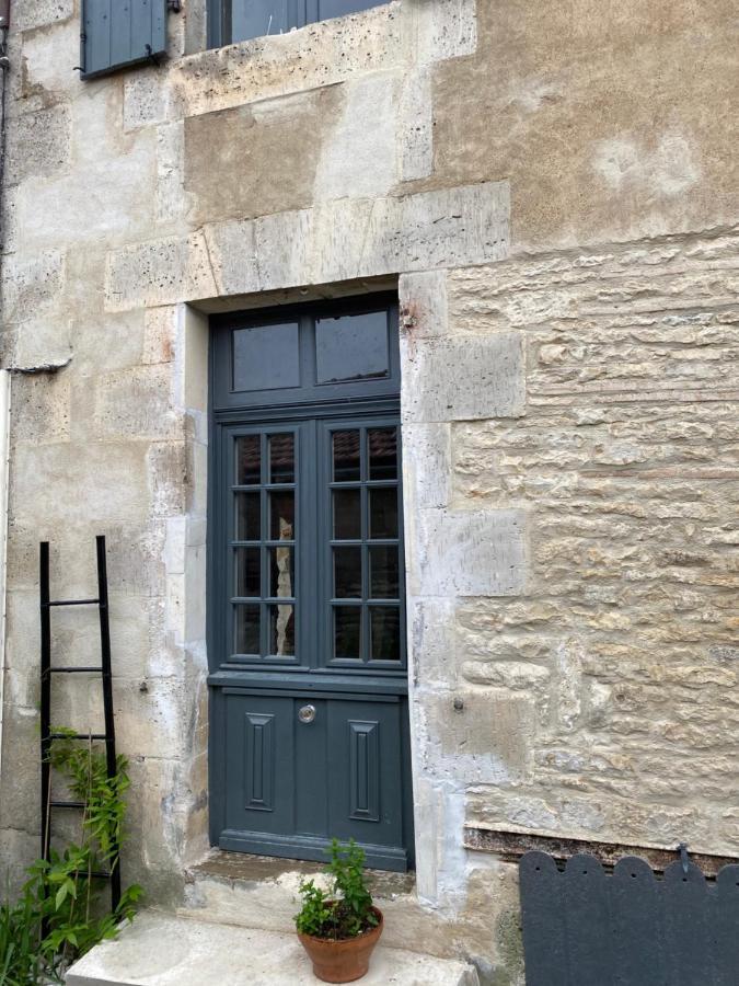 La Cour Blanche Villa Verteuil-sur-Charente Exterior photo